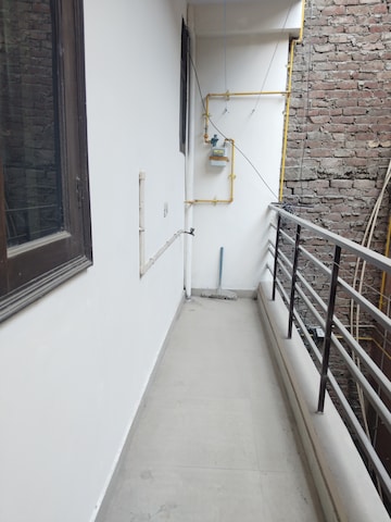 Balcony in 1 BHK Apartment at Khirki Extension – for Rent