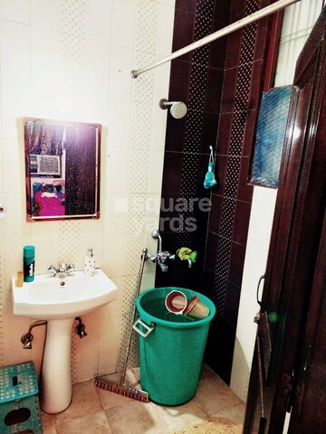 Furnished Amenities in 3 BHK Builder Floor at Sector 21d – for Sale