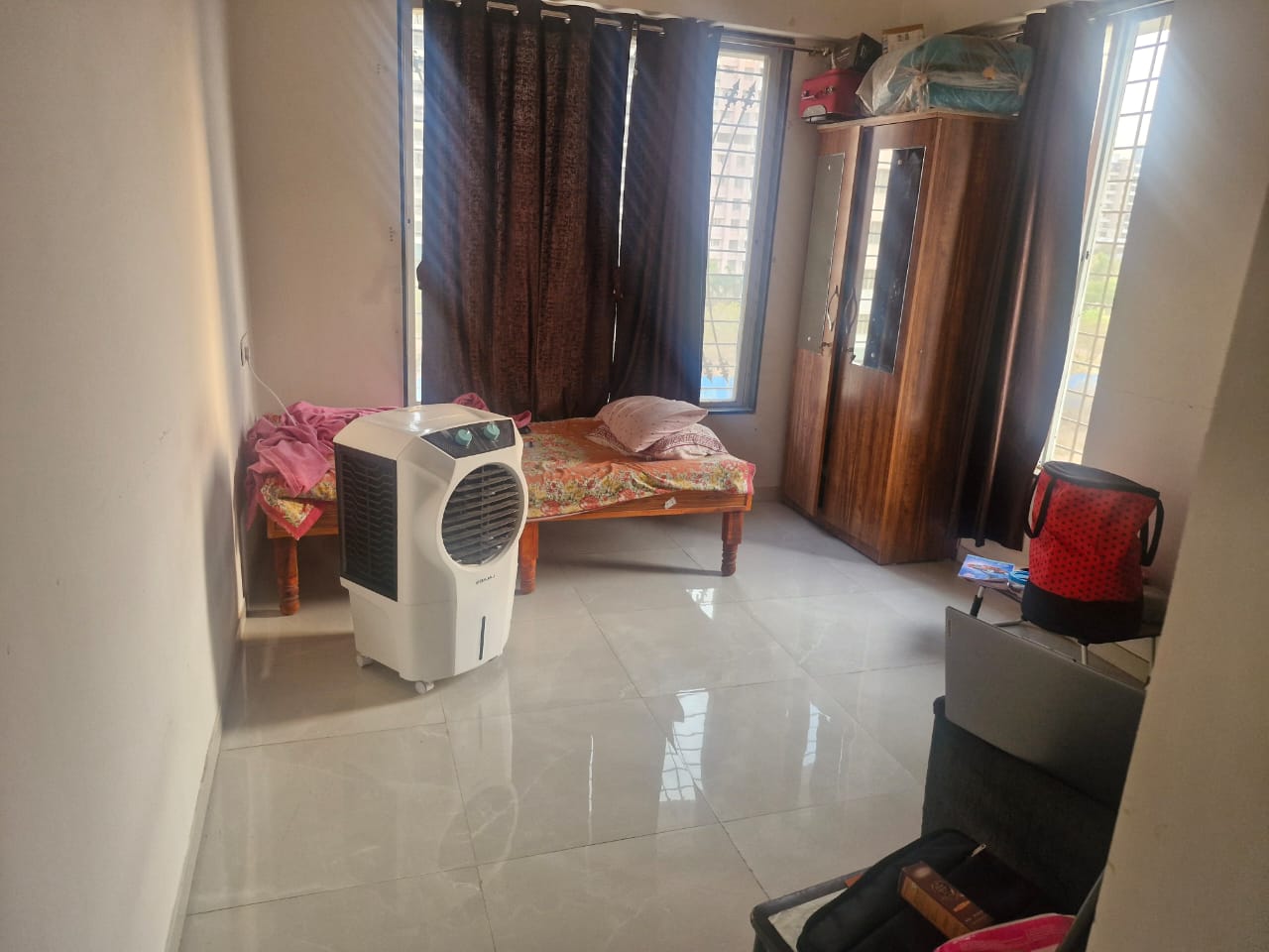 2.5 BHK + Pooja Room Apartment For Rent in SRK Rajgad