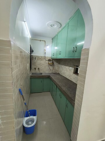 Bathroom in 1 BHK Builder Floor at Patel Nagar – for Rent