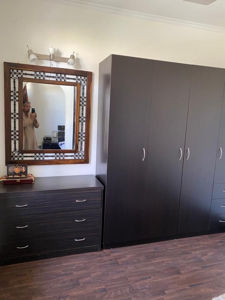 Room, sector 28 4 Bedroom 1788 Sq.Ft. Apartment In Sector 28 Gurgaon 8572370