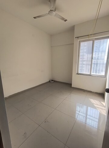 Room in 2 BHK Apartment at Kolte Patil Life Republic, Hinjewadi – for Rent