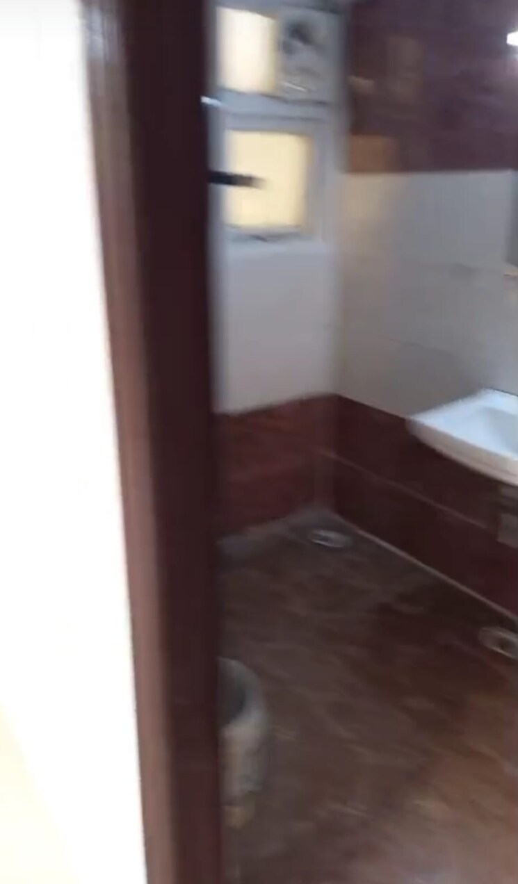 Bathroom, vasundhara sector 1 2 Bedroom 1300 Sq.Ft. Apartment In Vasundhara Sector 1 Ghaziabad 8572403