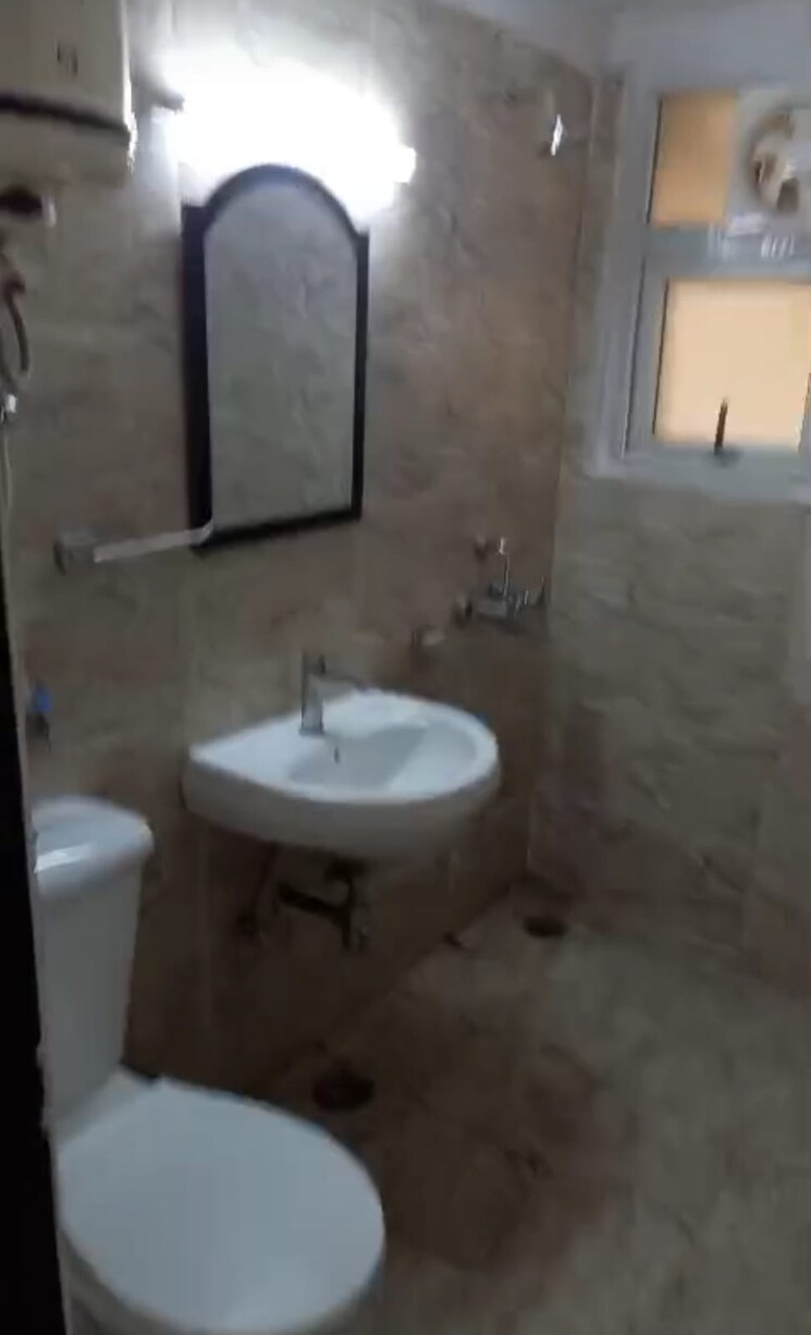 Bathroom, vasundhara sector 1 2 Bedroom 1300 Sq.Ft. Apartment In Vasundhara Sector 1 Ghaziabad 8572403