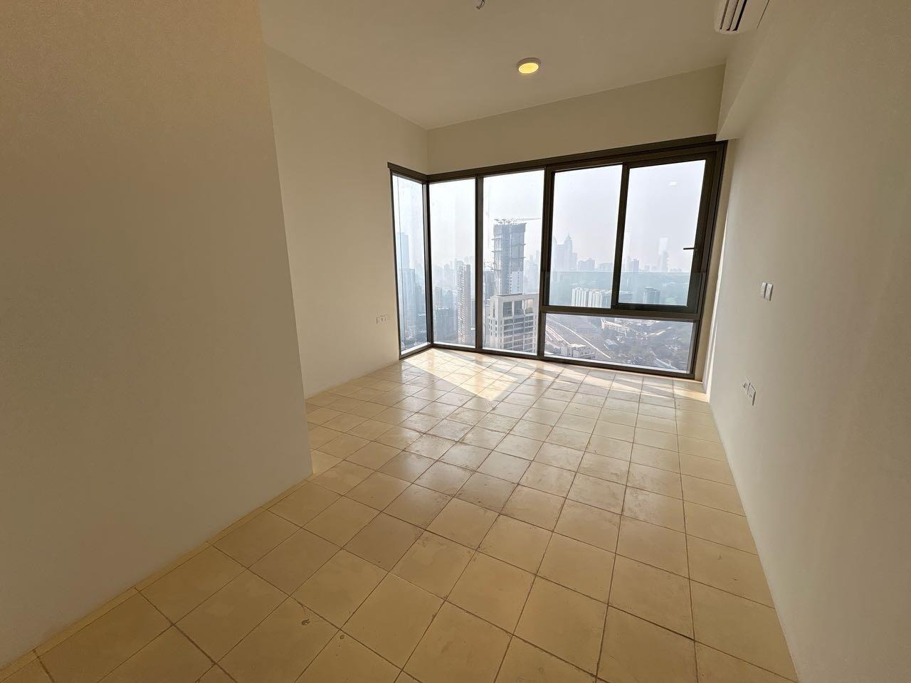 3 BHK + Servant Room,Study Room Apartment For Sale in Piramal Mahalaxmi