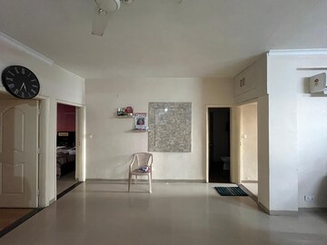 Room in 3 BHK Builder Floor at Ansal API Esencia, Sector 67 – for Rent
