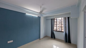 Room in 2 BHK Apartment at Indralok Apartments Andheri, Andheri West – for Rent