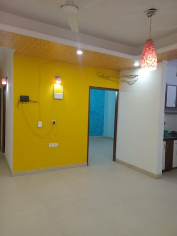 Room in 3.5 BHK Builder Floor at Dwarka Mor – for Rent