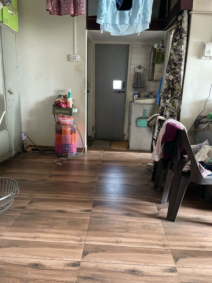  Parking, raj-complex 2 Bedroom 750 Sq.Ft. Apartment In Dhankawadi Pune 8572649