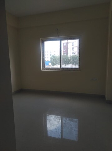 Room in 3 BHK Apartment at Vanasthalipuram – for Sale
