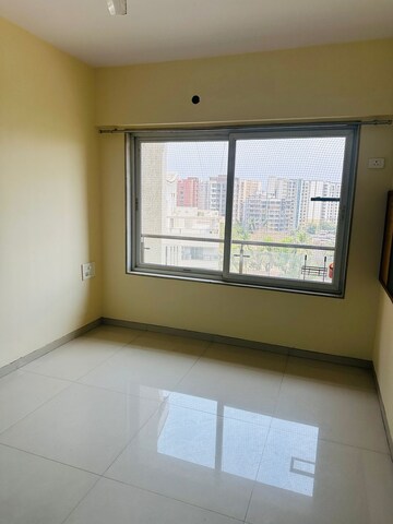 Room in 3 BHK Apartment at Shree Krishna Navageeta, Chembur – for Sale