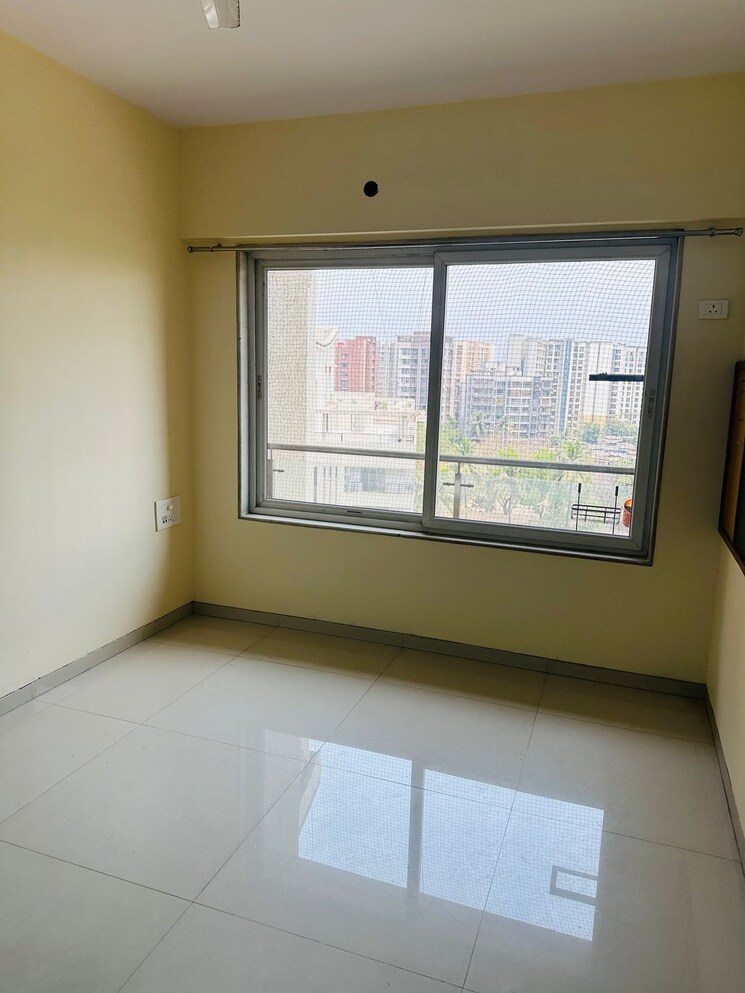 Room, shree-krishna-navageeta 3 Bedroom 1200 Sq.Ft. Apartment In Chembur Mumbai 8572925