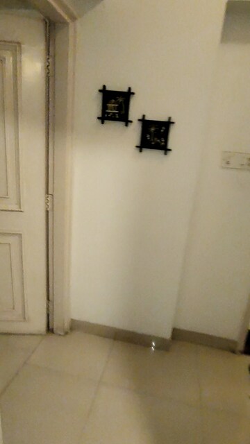Master Bedroom in 4 BHK Apartment at Hill Side Powai, Powai – for Rent