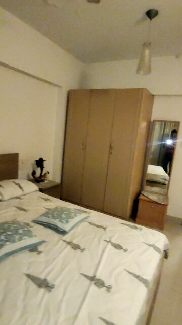 Master Bedroom in 4 BHK Apartment at Hill Side Powai, Powai – for Rent