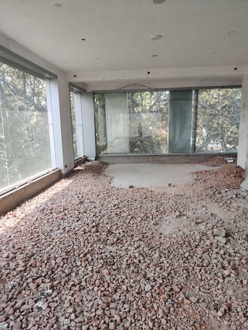  Showroom – Exterior View View at Green Park - for Rent