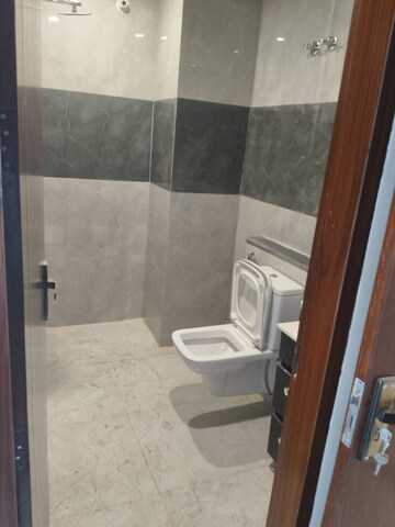 Bathroom in 3 BHK Builder Floor at Ansal API Esencia, Sector 67 – for Rent
