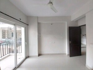 Room in 2 BHK Apartment at Aims Golf City, Sector 75 – for Sale