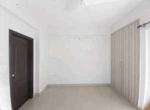 2 BHK Apartment For Sale in Aims Golf City, Sector 75