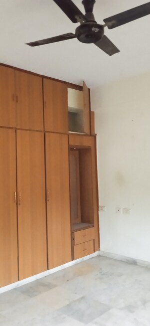 Room in 2 BHK Apartment at Sri Nagar Colony – for Sale