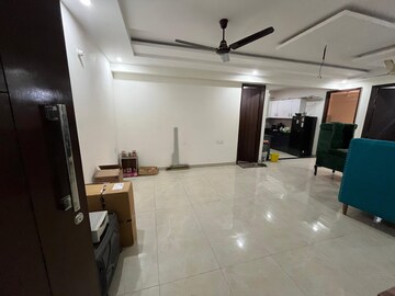 Room in 2 BHK Apartment at VIctoryone Amara, Sector 16 Greater Noida – for Sale