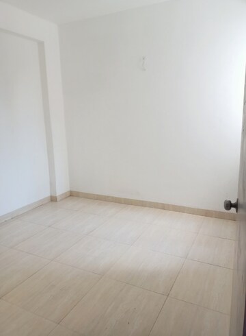 Room in 3 BHK Apartment at Sarvome Shree Homes, Sector 45 – for Sale