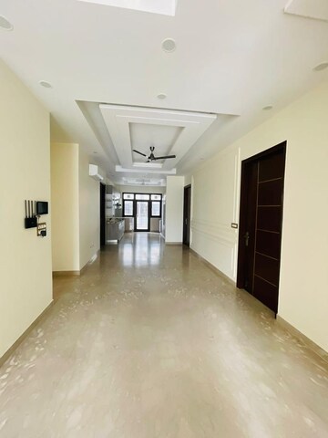 Building Lobby in 4 BHK Builder Floor at Ansal API Esencia, Sector 67 – for Rent