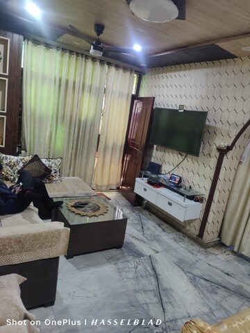 Living Room in 2 BHK Builder Floor at Shalimar Garden – for Rent