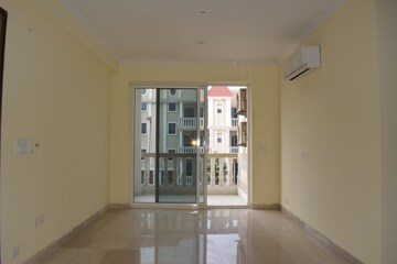 Living Room in 4 BHK Builder Floor at Ansal API Esencia, Sector 67 – for Rent
