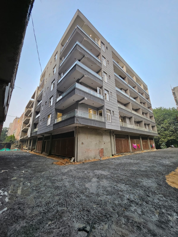 3 BHK Builder Floor For Sale in Oakwood