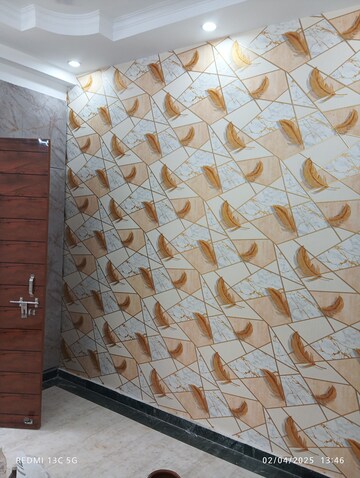 Room in 2 BHK Builder Floor at Shalimar Garden – for Rent
