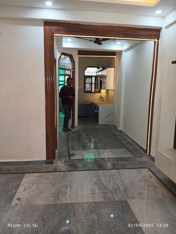 Building Lobby in 3 BHK Builder Floor at Rajendra Nagar – for Rent