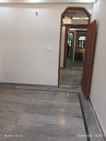 Room in 3 BHK Builder Floor at Rajendra Nagar – for Rent