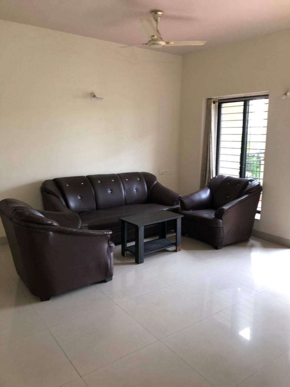 3 BHK Apartment For Sale in Golden Cascade