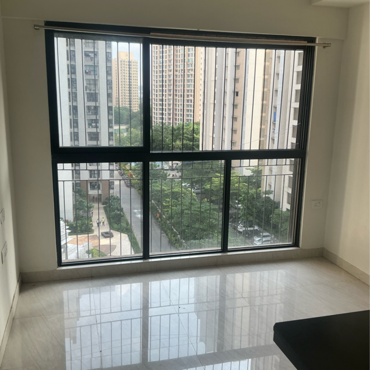 Room, lodha-crown-quality-homes 1 Bedroom 317 Sq.Ft. Apartment In Saket Complex Thane 8574688