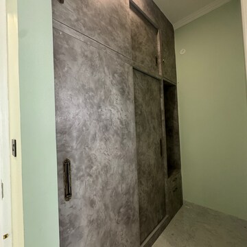 Building Lobby in 3 BHK Villa at East Canal Road – for Sale