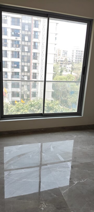 Room in 3 BHK Apartment at Andheri East – for Sale