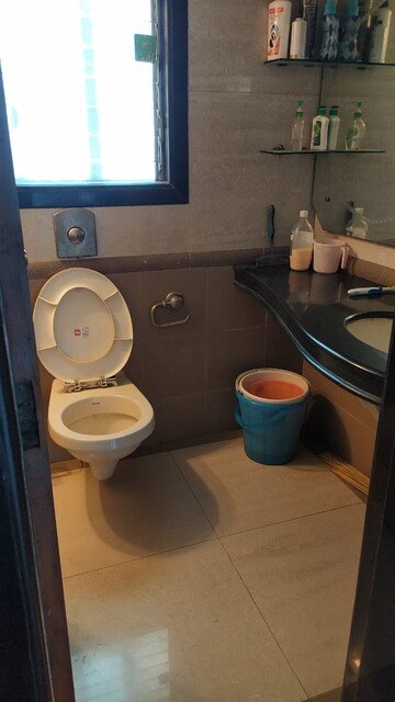 Team Area in 2 BHK Apartment at Padmaja Apartments Andheri, Andheri West – for Sale