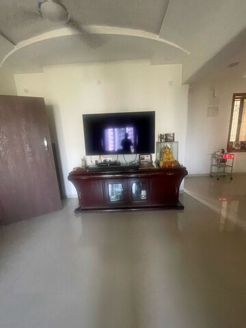 Furnished Amenities in 3 BHK Apartment at Sabari Aashiana, Deonar – for Rent