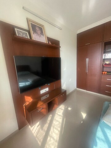 Furnished Amenities in 3 BHK Apartment at Sabari Aashiana, Deonar – for Rent
