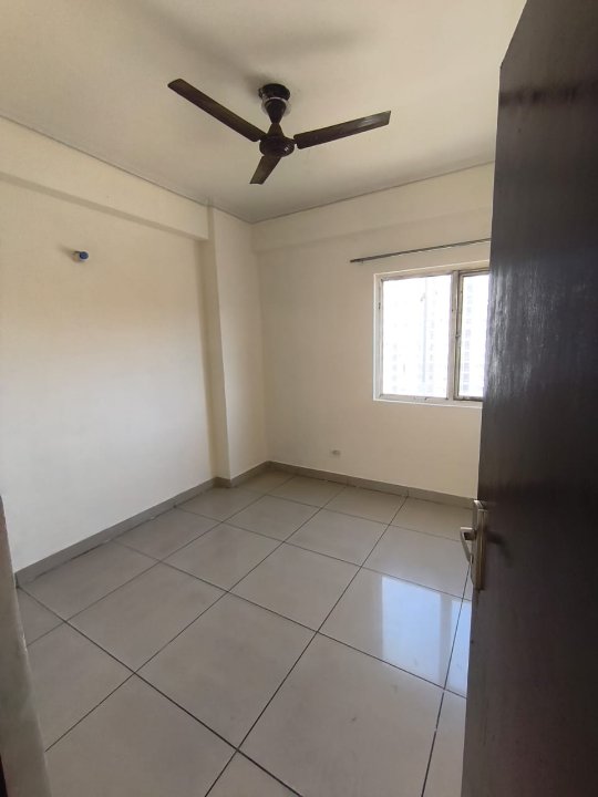 2 BHK 800 Sq.Ft. Apartment in Panchsheel Greens