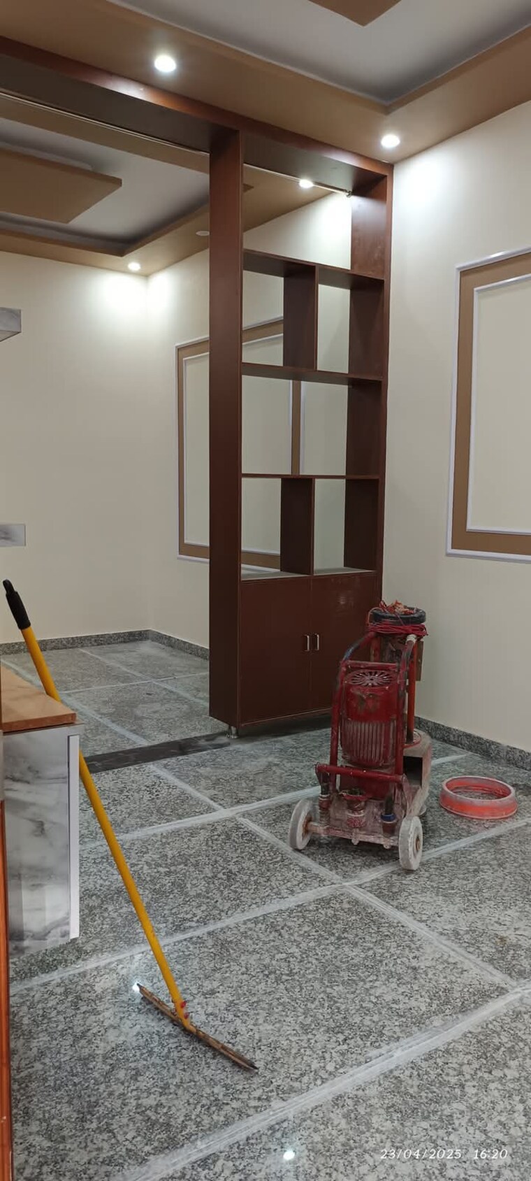 Room, ganga nagar 3 Bedroom 122 Sq.Yd. Independent House In Ganga Nagar Meerut 8576125