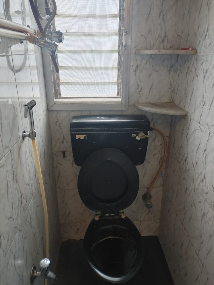 Bathroom, basant garden 2 Bedroom 975 Sq.Ft. Apartment In Basant Garden Mumbai 8576177