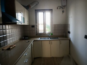 Kitchen in 3 BHK Builder Floor at Sector 14 – for Sale