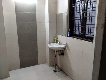 Bathroom in 3 BHK Builder Floor at New Colony – for Sale