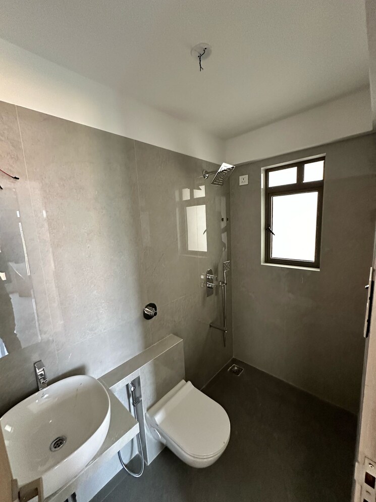 Bathroom, gurukrupa-gyanam 2 Bedroom 760 Sq.Ft. Apartment In Powai Mumbai 8577399