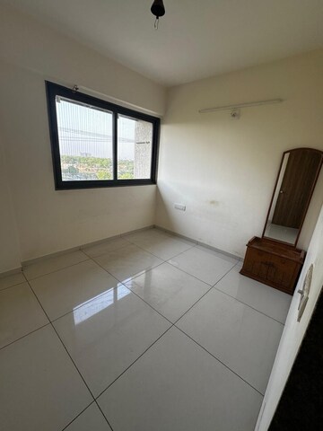 Room in 3 BHK Apartment at Bhadaj – for Rent