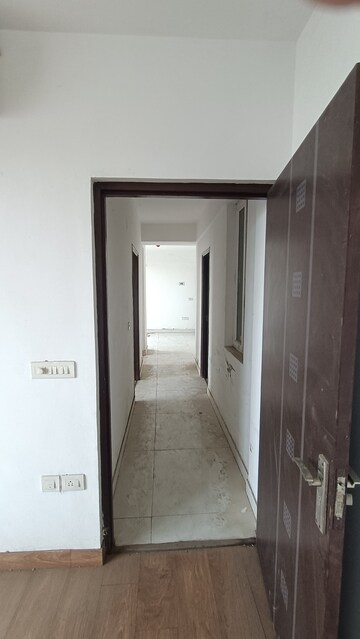  2 BHK Apartment at Sector 70 – for Sale