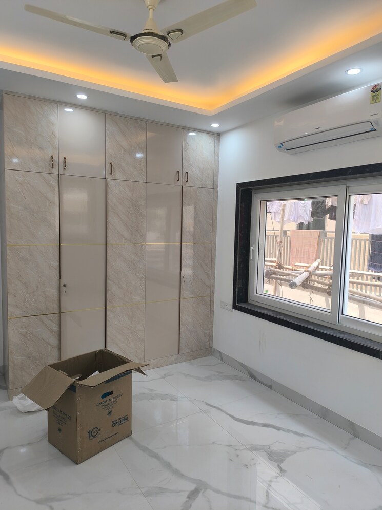 Room, vasant kunj 4 Bedroom 1800 Sq.Ft. Apartment In Vasant Kunj Delhi 8577633