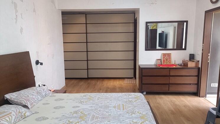 Room, santacruz west 4 Bedroom 2400 Sq.Ft. Apartment In Santacruz West Mumbai 8577625