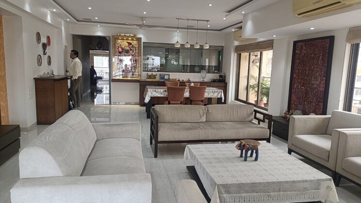 Gym, santacruz west 4 Bedroom 2400 Sq.Ft. Apartment In Santacruz West Mumbai 8577625